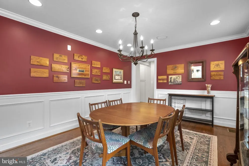 710 WOODSIDE PARKWAY Silver Spring, MD 20910
