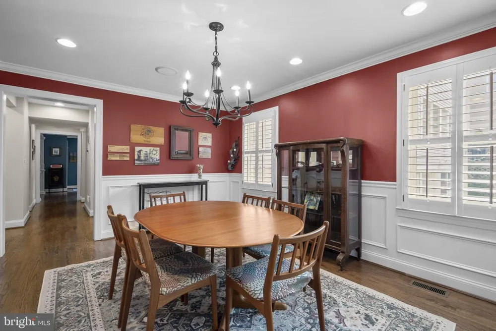 710 WOODSIDE PARKWAY Silver Spring, MD 20910