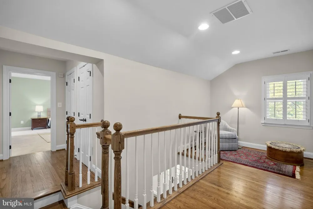 710 WOODSIDE PARKWAY Silver Spring, MD 20910