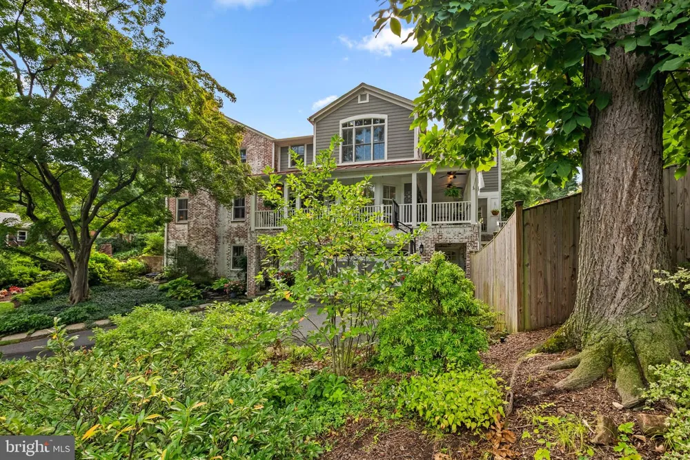 710 WOODSIDE PARKWAY Silver Spring, MD 20910
