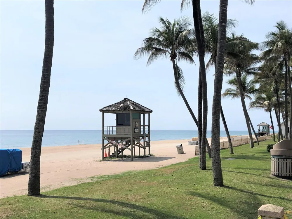 853 SE 4TH COURT #Apt 14 Deerfield Beach, FL 33441