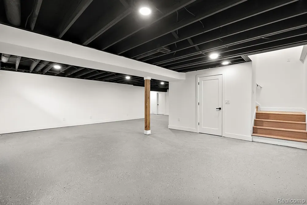 13392 Belsay Road Thetford Township, MI 48746