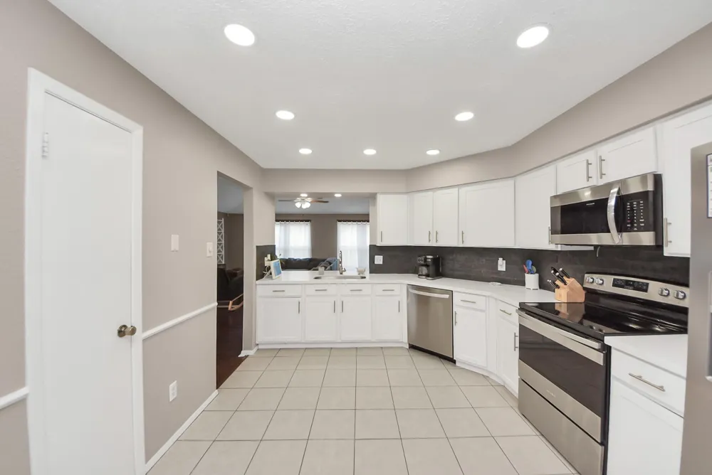 2519 Colonial Ridge Drive Friendswood, TX 77546
