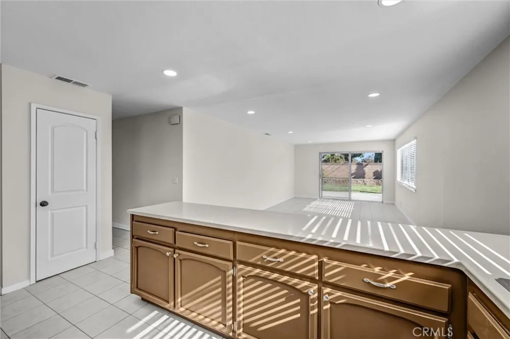 1115 W Stanford Street Santa Ana, CA 92707