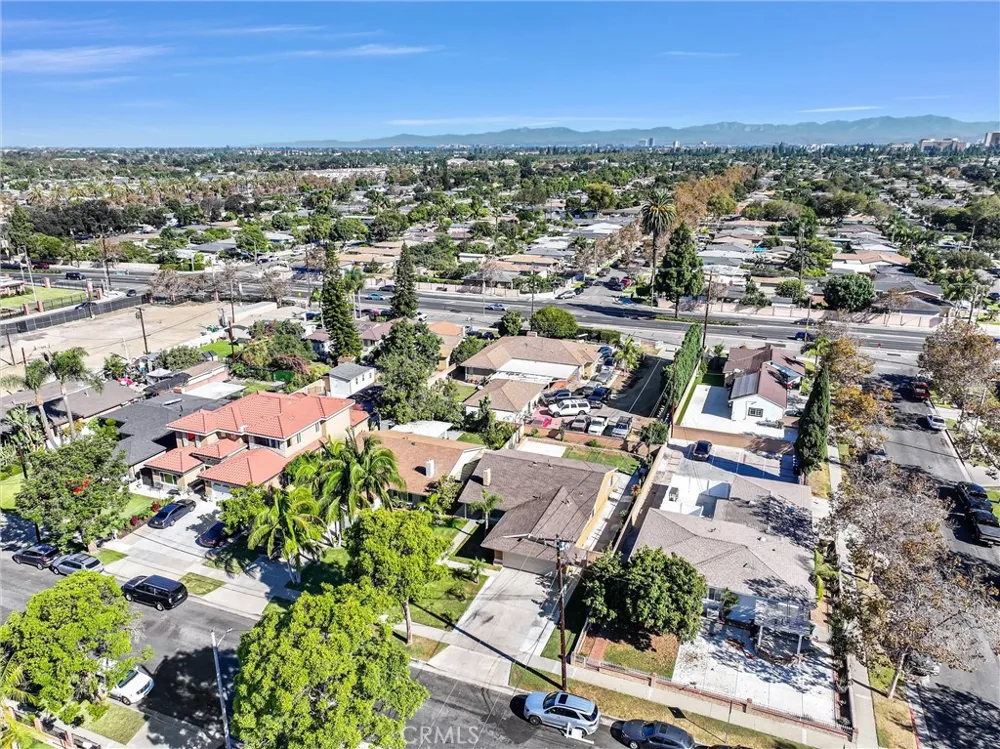 1115 W Stanford Street Santa Ana, CA 92707