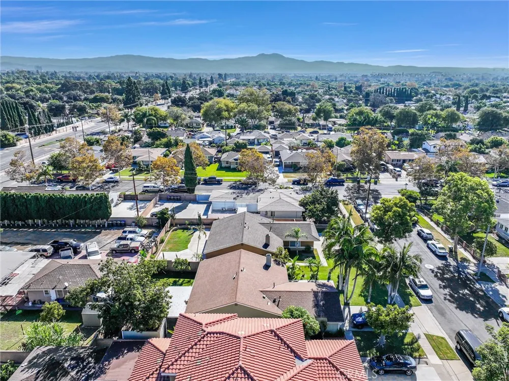 1115 W Stanford Street Santa Ana, CA 92707