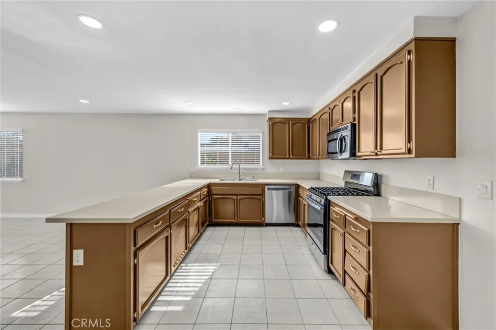 1115 W Stanford Street Santa Ana, CA 92707