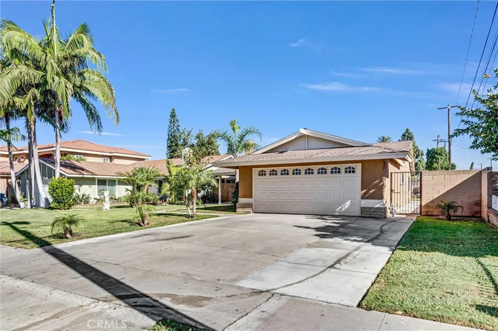 1115 W Stanford Street Santa Ana, CA 92707