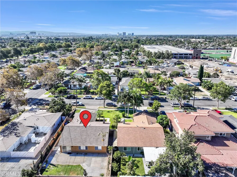 1115 W Stanford Street Santa Ana, CA 92707