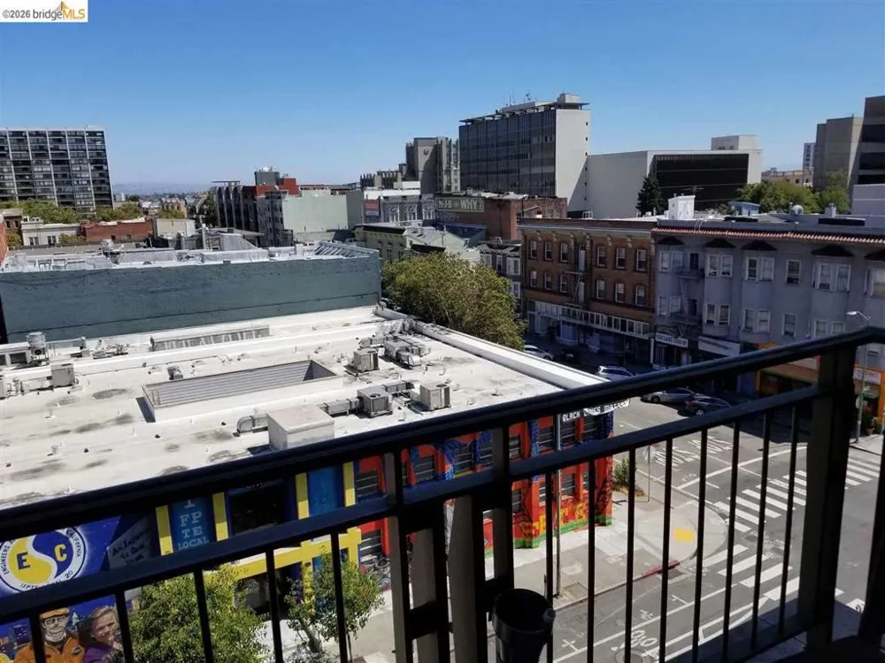 585 9Th St Oakland, CA 94607