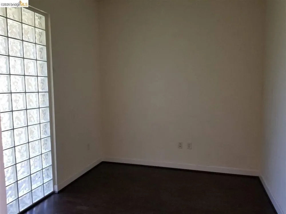 585 9Th St Oakland, CA 94607