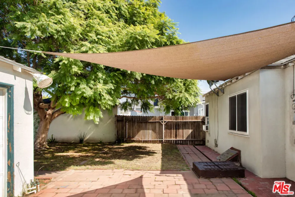 6651 W 88th Street Los Angeles, CA 90045