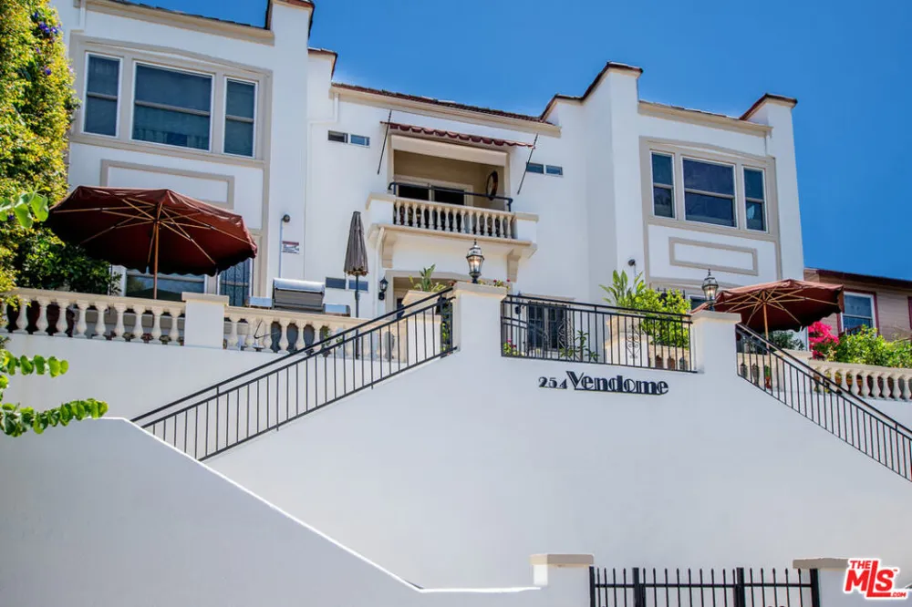 254 S Vendome Street #6 Los Angeles, CA 90057