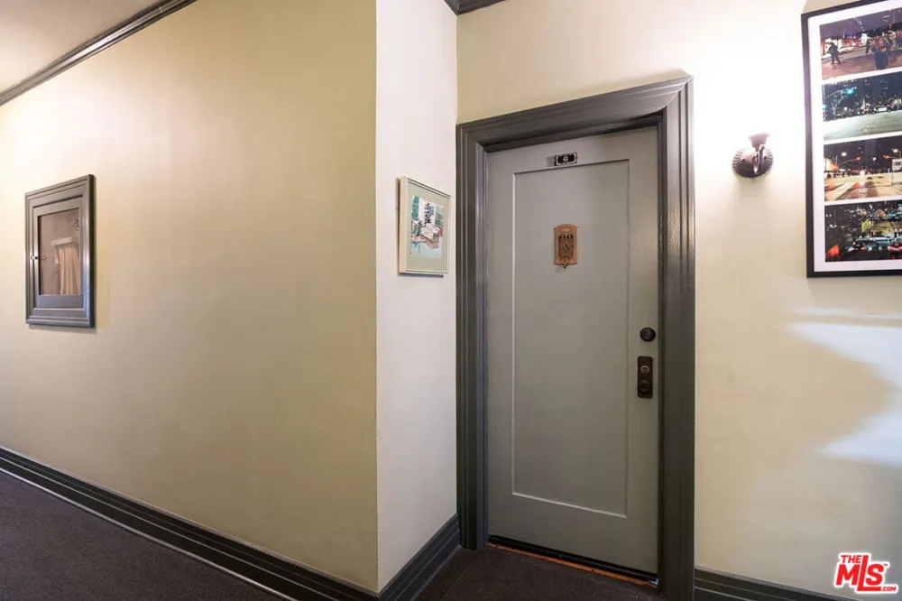 254 S Vendome Street #6 Los Angeles, CA 90057