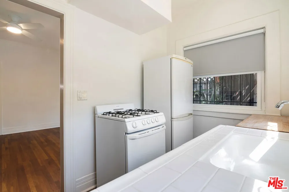 254 S Vendome Street #6 Los Angeles, CA 90057