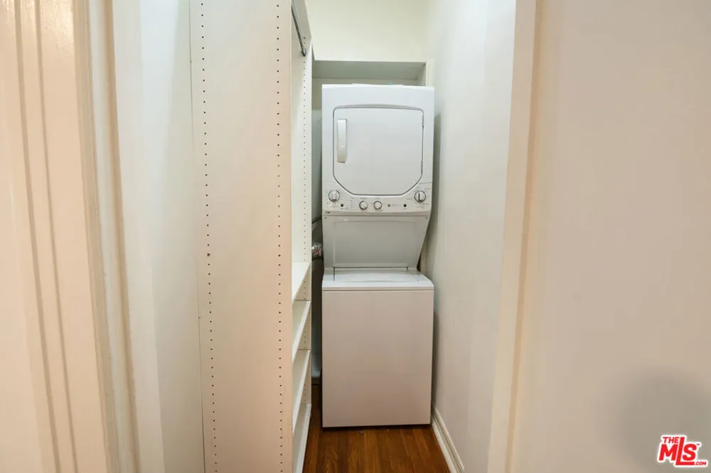 254 S Vendome Street #6 Los Angeles, CA 90057