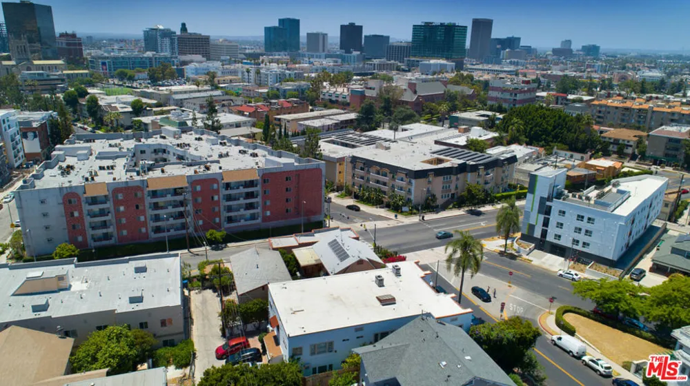 254 S Vendome Street #6 Los Angeles, CA 90057