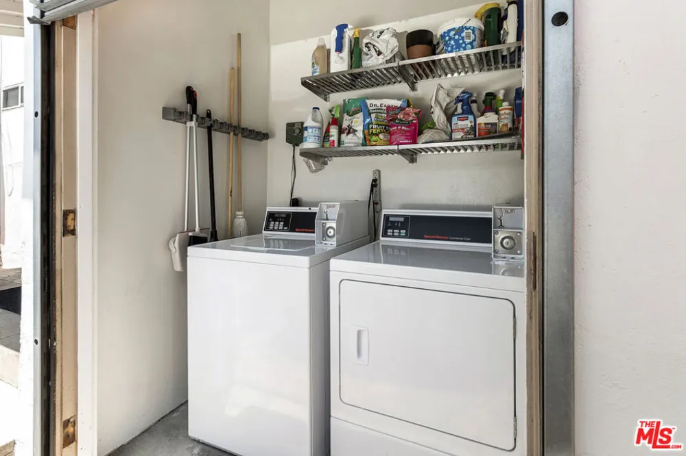 254 S Vendome Street #6 Los Angeles, CA 90057