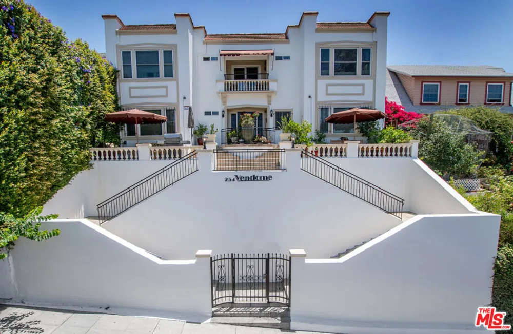 254 S Vendome Street #6 Los Angeles, CA 90057