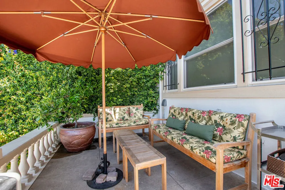 254 S Vendome Street #6 Los Angeles, CA 90057