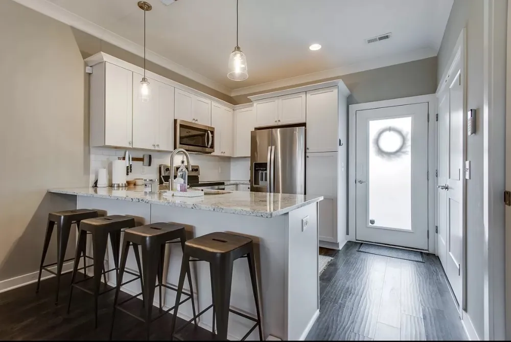 975 Ashland Place Dr Nashville, TN 37218