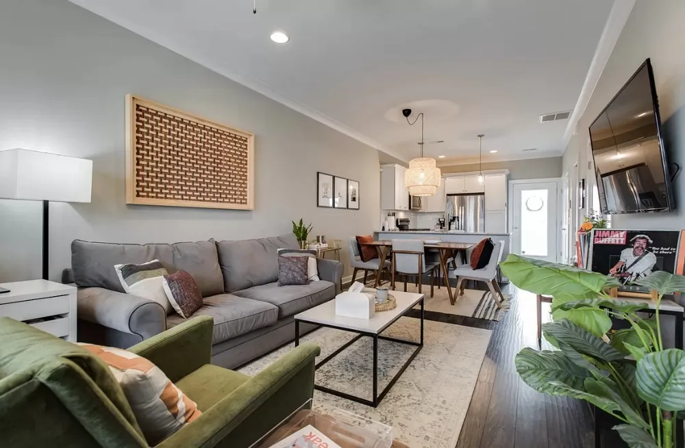 975 Ashland Place Dr Nashville, TN 37218