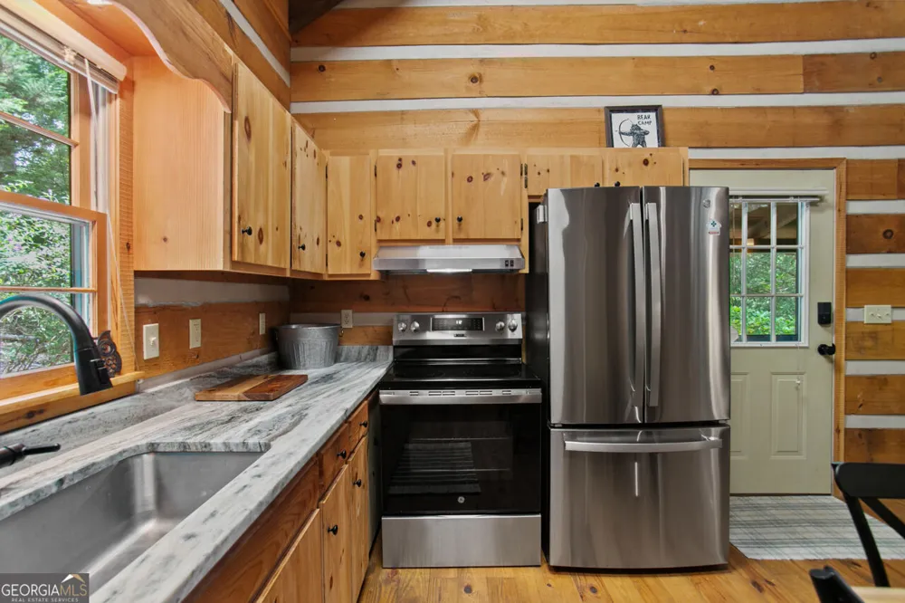 322 Honeysuckle Way Blue Ridge, GA 30513