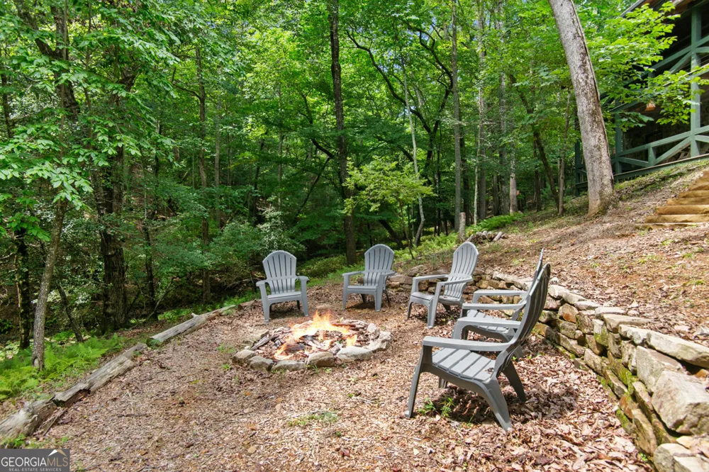 322 Honeysuckle Way Blue Ridge, GA 30513