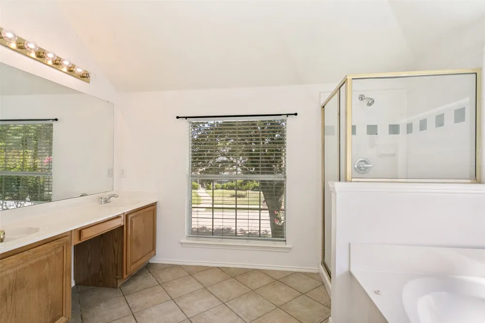 2424 Hunters Run Drive Plano, TX 75025