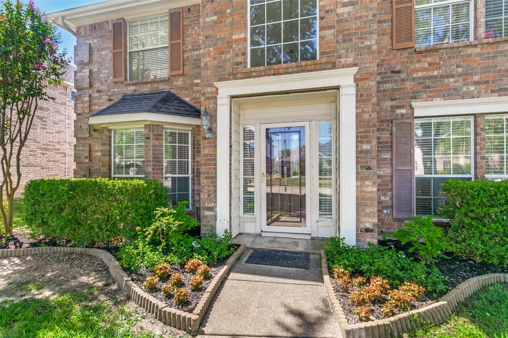 2424 Hunters Run Drive Plano, TX 75025
