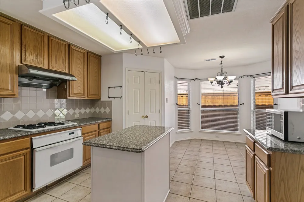 2424 Hunters Run Drive Plano, TX 75025