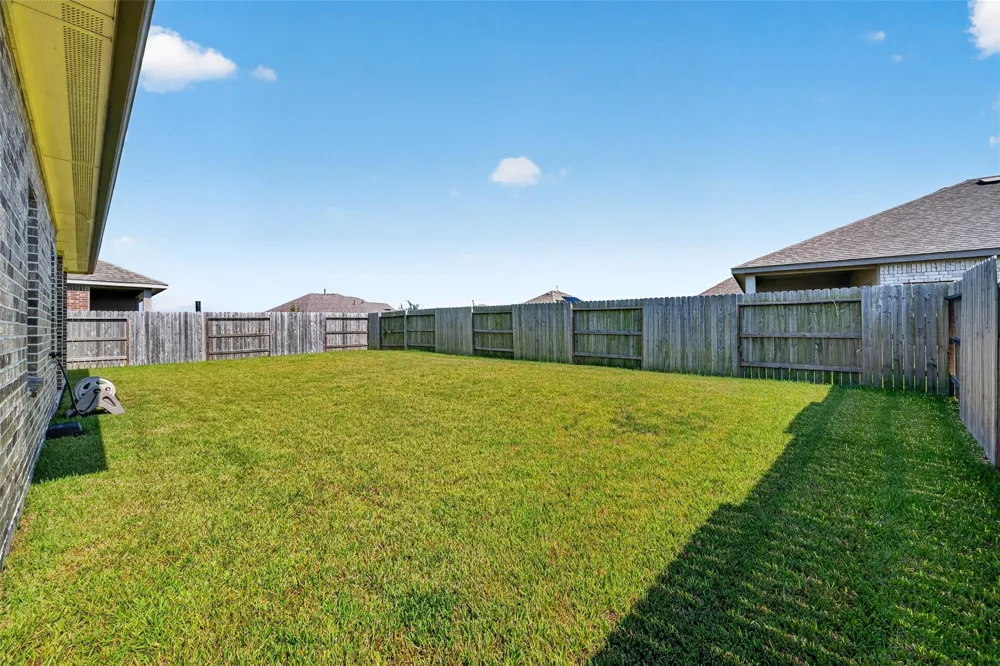 13528 Bonita Island Way Texas City, TX 77568