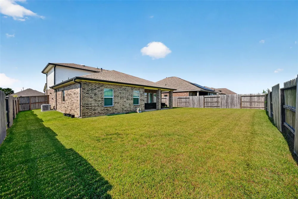 13528 Bonita Island Way Texas City, TX 77568
