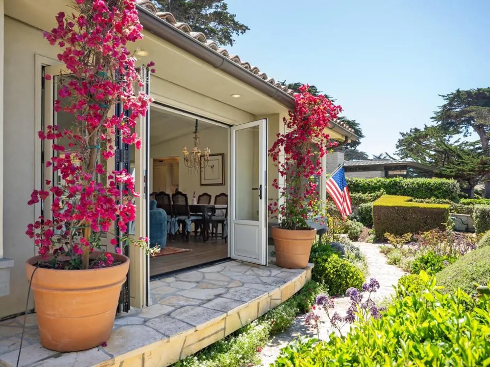 Scenic 8 SE of 8th Road Carmel, CA 93923
