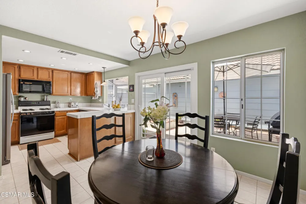 345 Jeremiah Drive #E Simi Valley, CA 93065