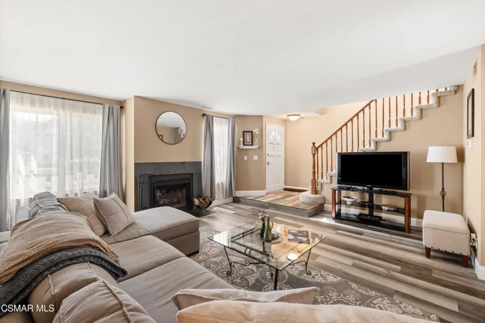 345 Jeremiah Drive #E Simi Valley, CA 93065