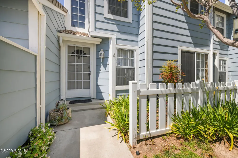 345 Jeremiah Drive #E Simi Valley, CA 93065