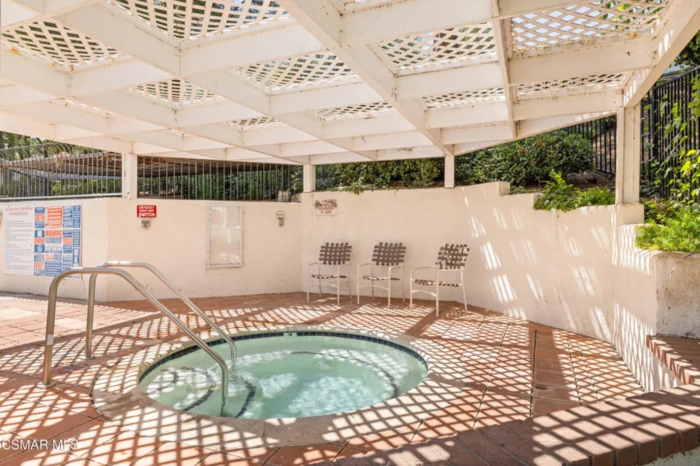 345 Jeremiah Drive #E Simi Valley, CA 93065