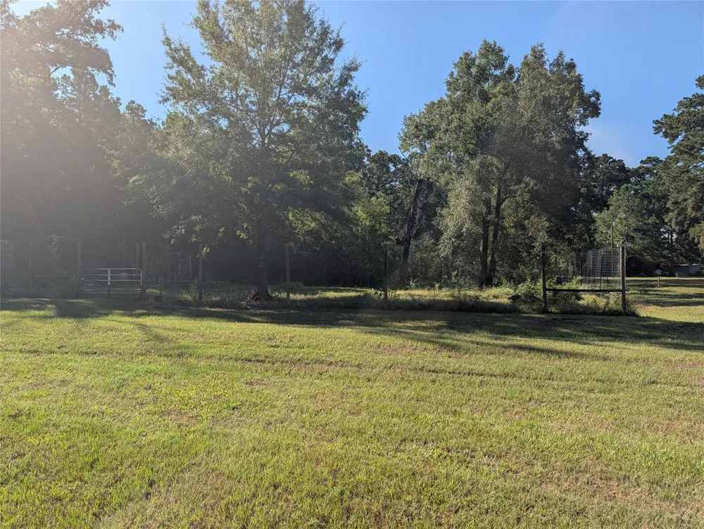 346 Lakeside Circle Trinity, TX 75862