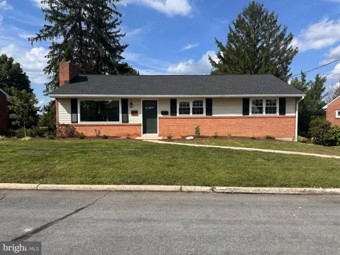 27 FAIRVIEW DRIVE