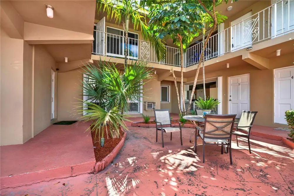 2864 NE 32nd Street #7 Fort Lauderdale, FL 33306