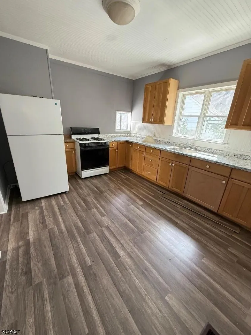 132 Boonton Ave Boonton Town, NJ 07005