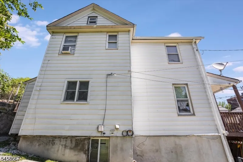 132 Boonton Ave Boonton Town, NJ 07005