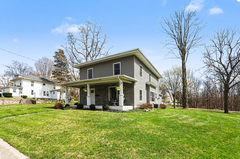 454 E Chicago Street Jonesville, MI 49250