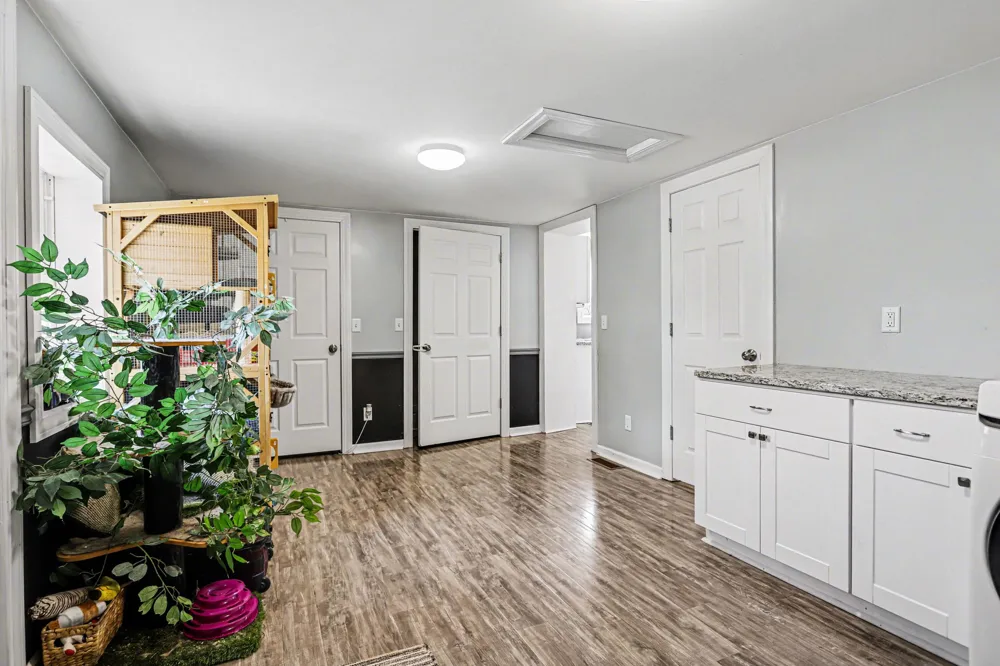 454 E Chicago Street Jonesville, MI 49250