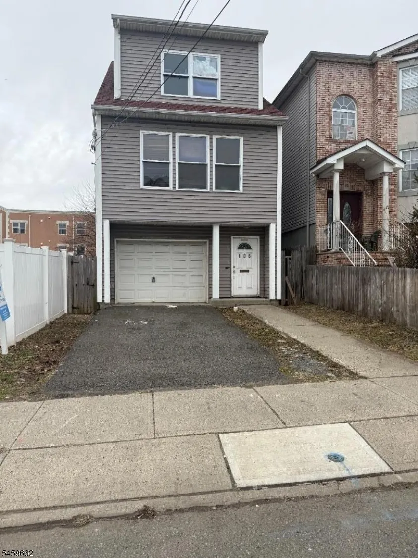 108 S Park Elizabeth City, NJ 07206