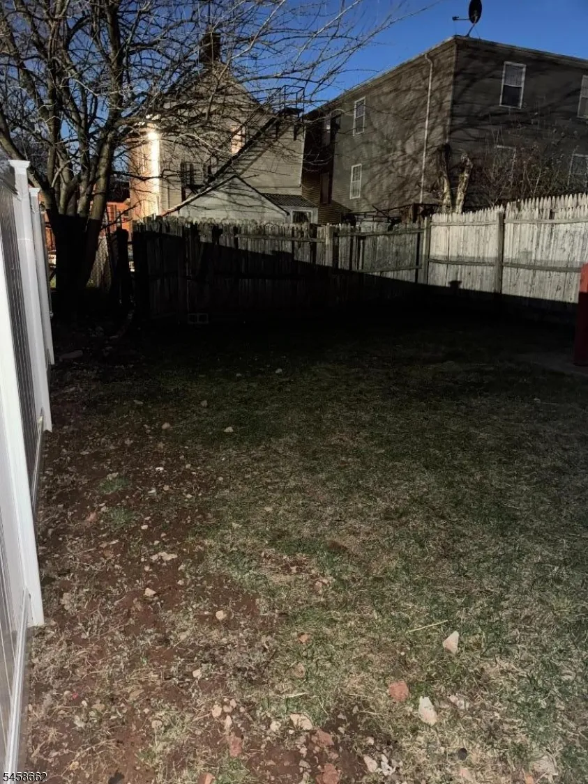 108 S Park Elizabeth City, NJ 07206
