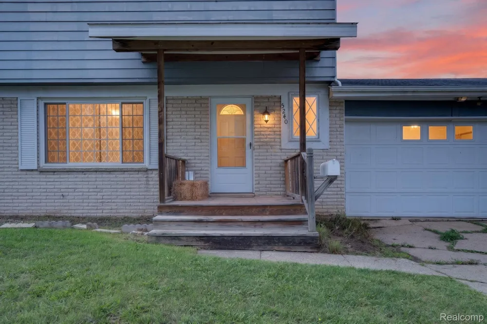 5240 Oakview Drive Swartz Creek City, MI 48473