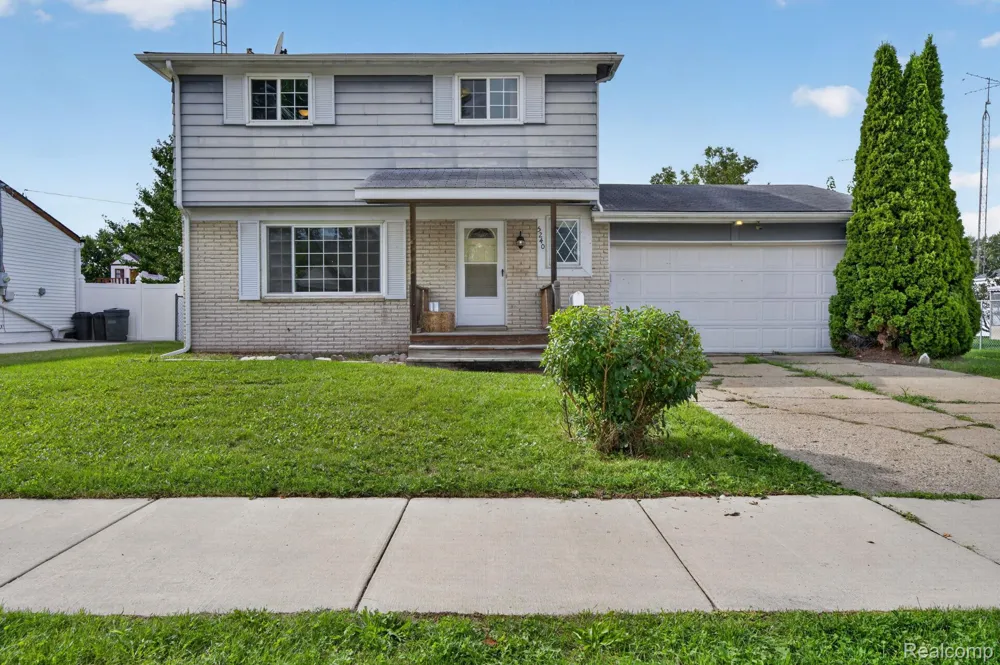5240 Oakview Drive Swartz Creek City, MI 48473