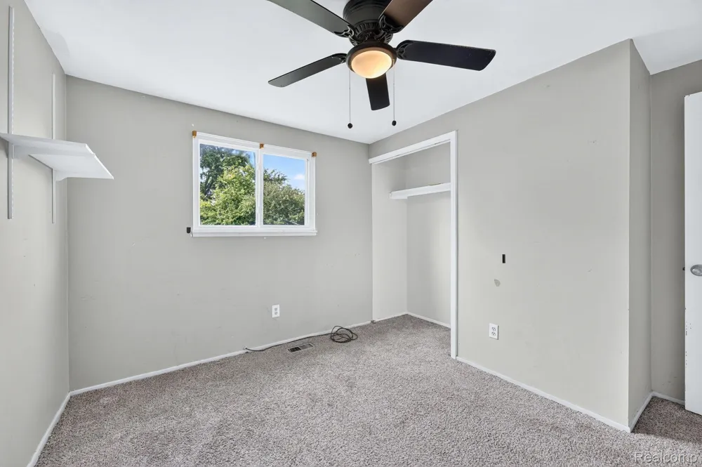 5240 Oakview Drive Swartz Creek City, MI 48473